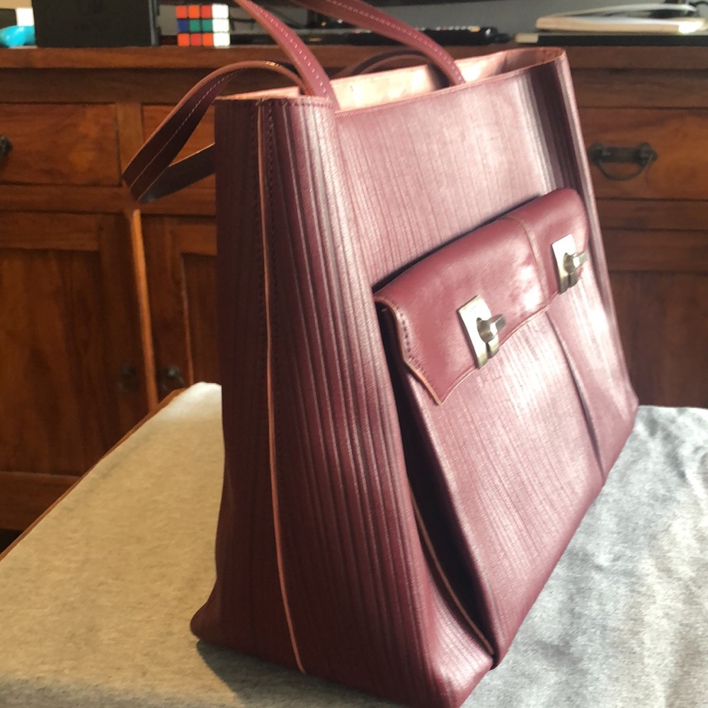 Tumi - Picture 4 of 6
